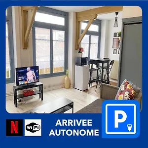 https://chic-cosy-studio-business-centre-gare-netflix.hotels-rhonealpes.com
