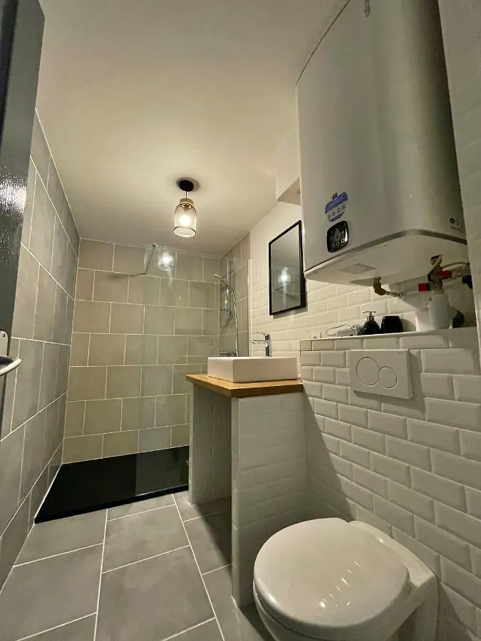 Draguignan, Centre Ville Wifi Jolie Deco Apartment
